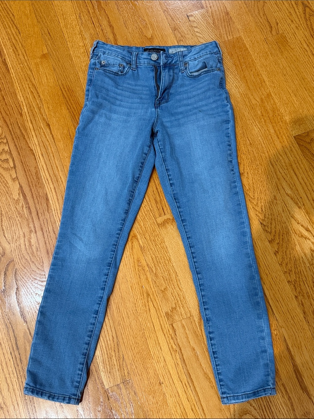 Aeropostale Women's Medium Wash Skinny Jeans